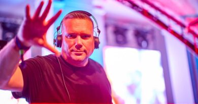 ALEX KUNNARI DELIVERS A TECH HOUSE GROOVE “STAY OR MOVE” INSPIRED BY IBIZA ALEX KUNNARI DELIVERS A TECH HOUSE GROOVE “STAY OR MOVE” INSPIRED BY IBIZA