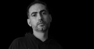 ¨TATATA¨ SEAMLESSLY BLENDS THE INFECTIOUS BEATS OF TECH HOUSE WITH THE FIERY VOCALS OF REGGAETON ¨TATATA¨ SEAMLESSLY BLENDS THE INFECTIOUS BEATS OF TECH HOUSE WITH THE FIERY VOCALS OF REGGAETON