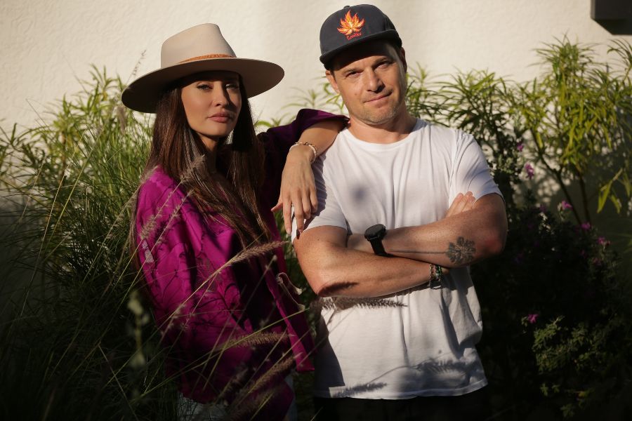 Sound Dealers Flip the Beat with New Tech House Single Cool Side of the Pillow
