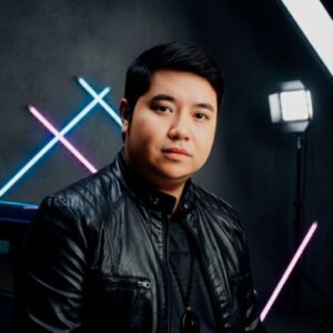 DJ Aljur Gomez Illuminates the Airwaves with Uplifting New Single Reach for the Light